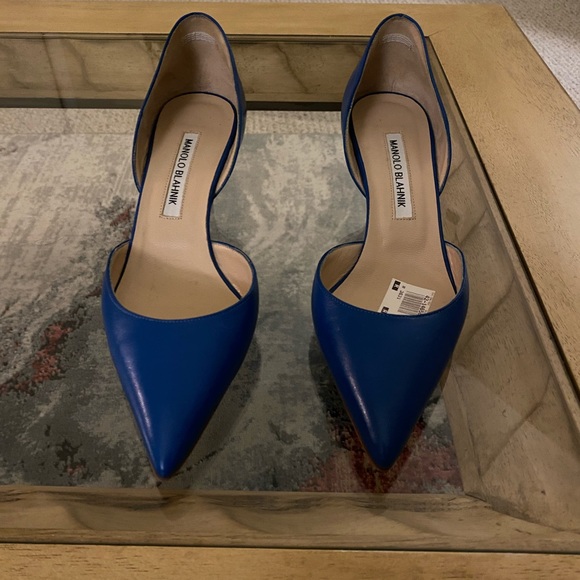 Manolo Blahnik Shoes - Manolo Blahnik Kitten Heels